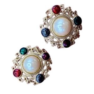 Enamelled vintage earrings faux pearls, elegant, gold-tone haute couture stud